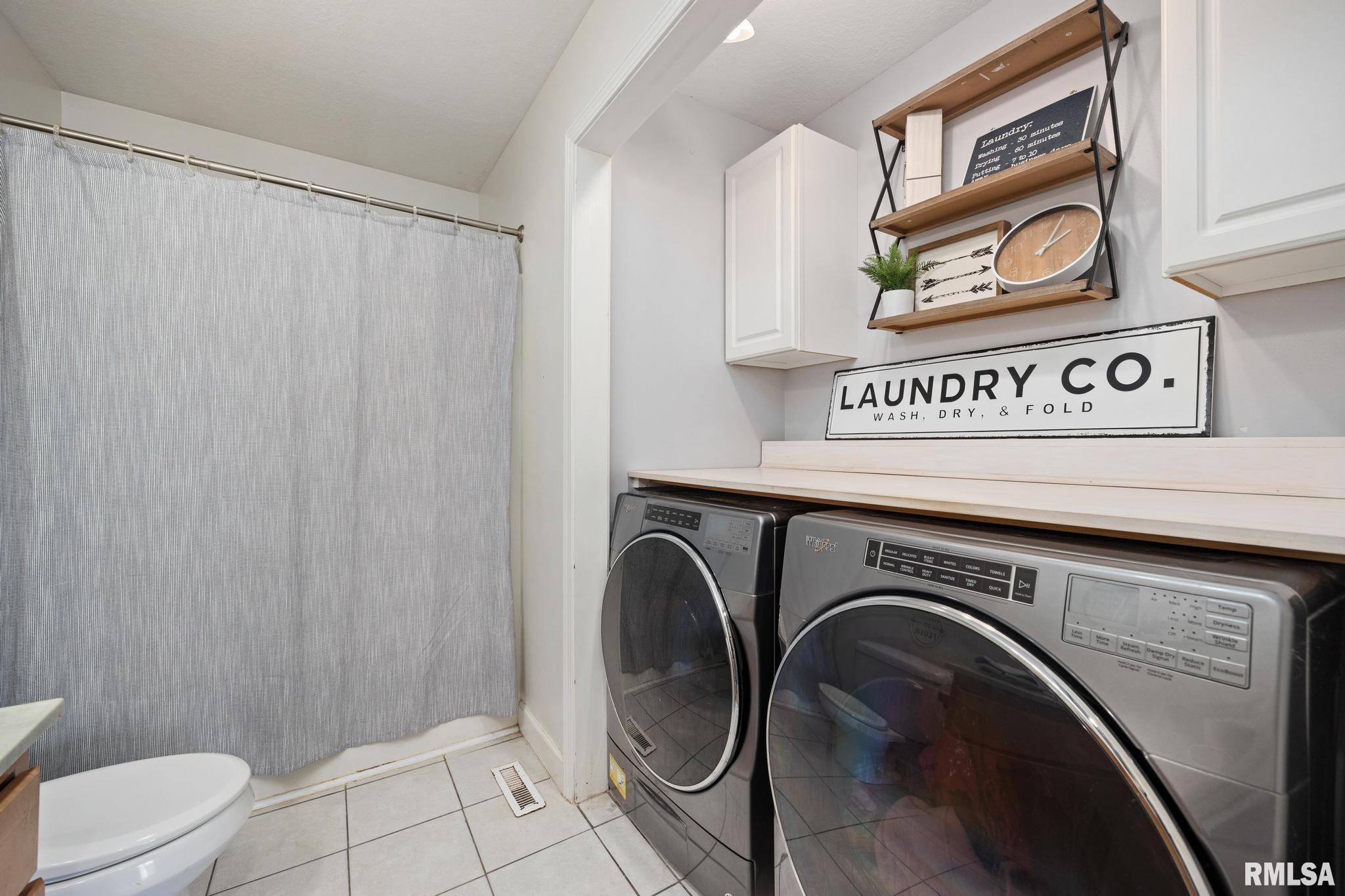 5926 West Ridgecrest Circle Peoria, IL 61615 - Photo 32 of 37