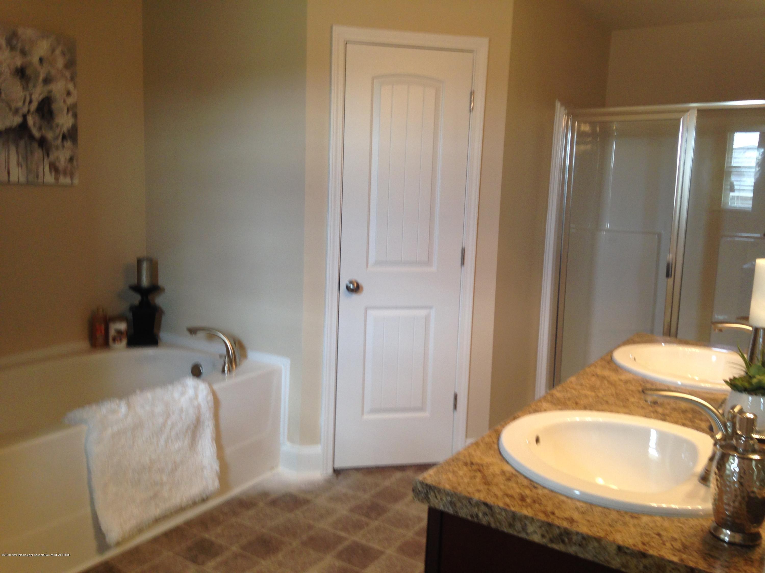 4704 Deer Run Road Olive Branch, MS 38654 - Photo 21 of 42 IMG_8494