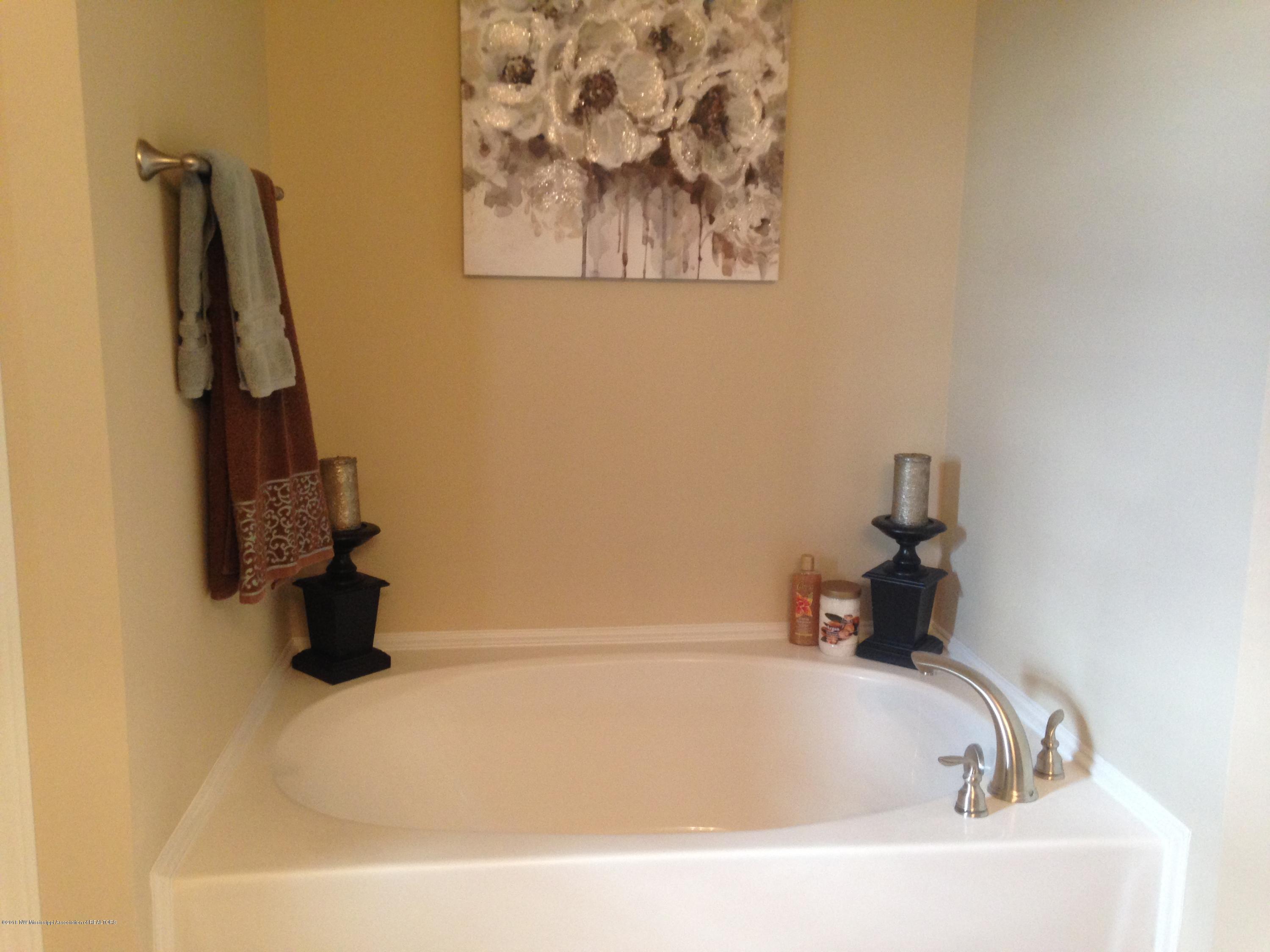 4704 Deer Run Road Olive Branch, MS 38654 - Photo 23 of 42 IMG_8501