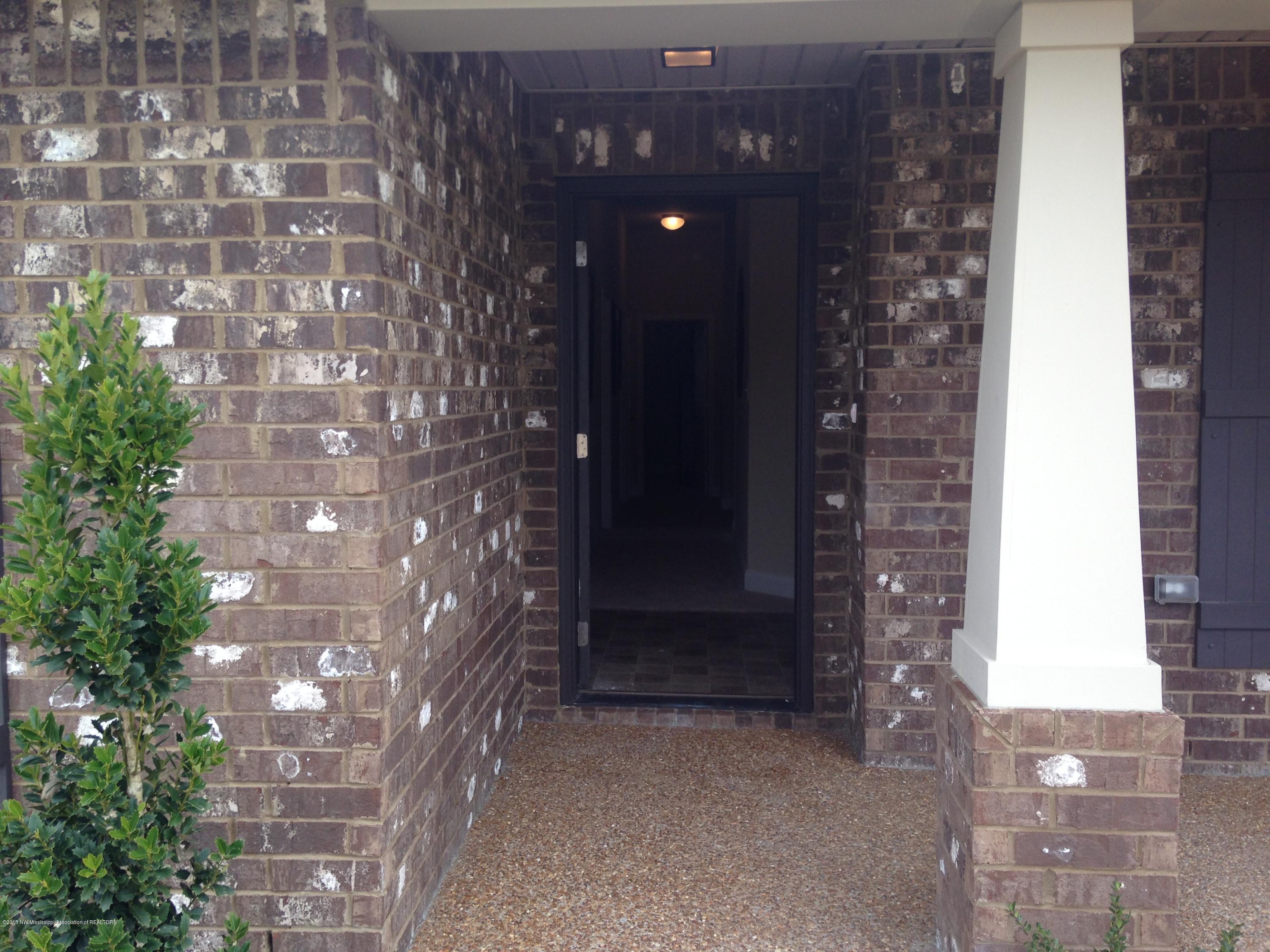 4704 Deer Run Road Olive Branch, MS 38654 - Photo 3 of 42 IMG_8545