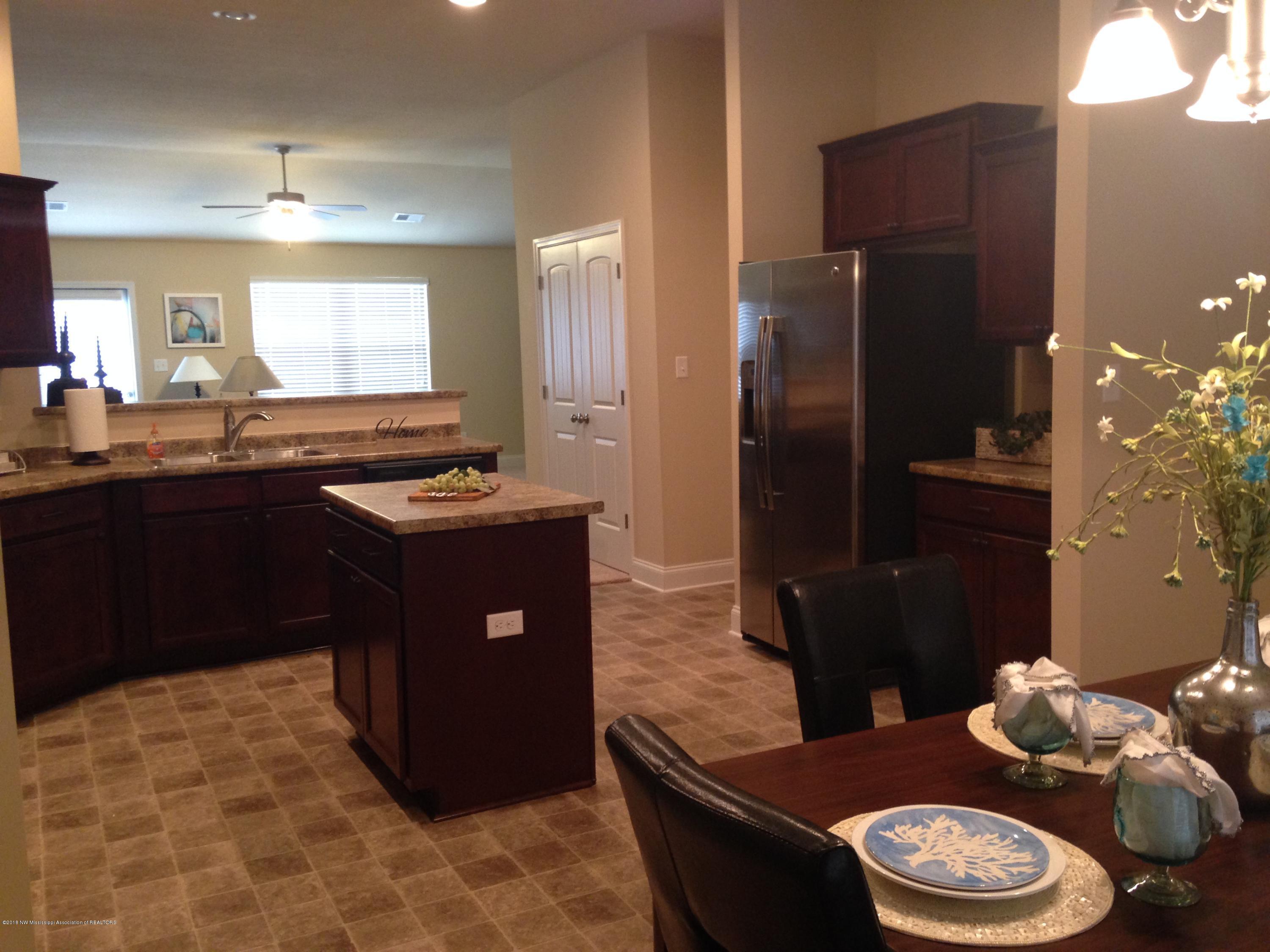 4704 Deer Run Road Olive Branch, MS 38654 - Photo 7 of 42 IMG_8523