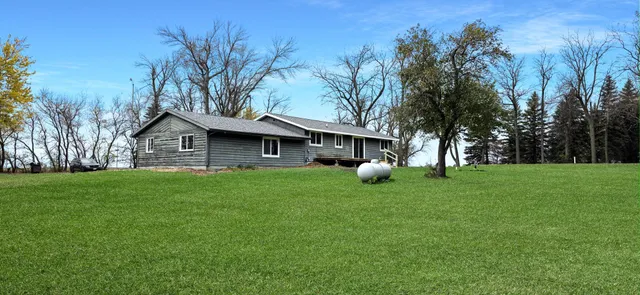 $270,000 | 1540 10th Avenue, Woodstock, MN 56186