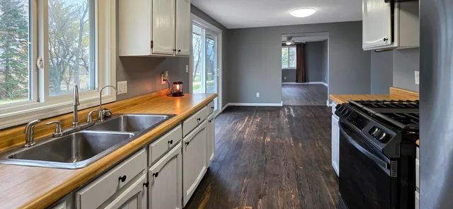 $270,000 | 1540 10th Avenue, Woodstock, MN 56186