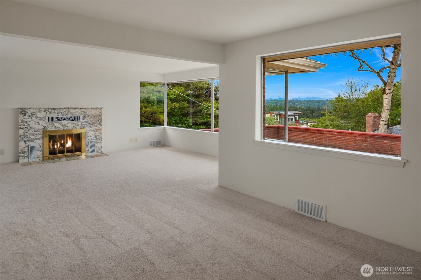5235 South Graham Street Seattle, WA 98118 - Photo 5 of 34