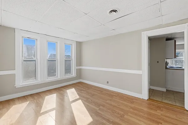 $2,500 | 28 Prospect Street, Unit 2, Brockton, MA 02301