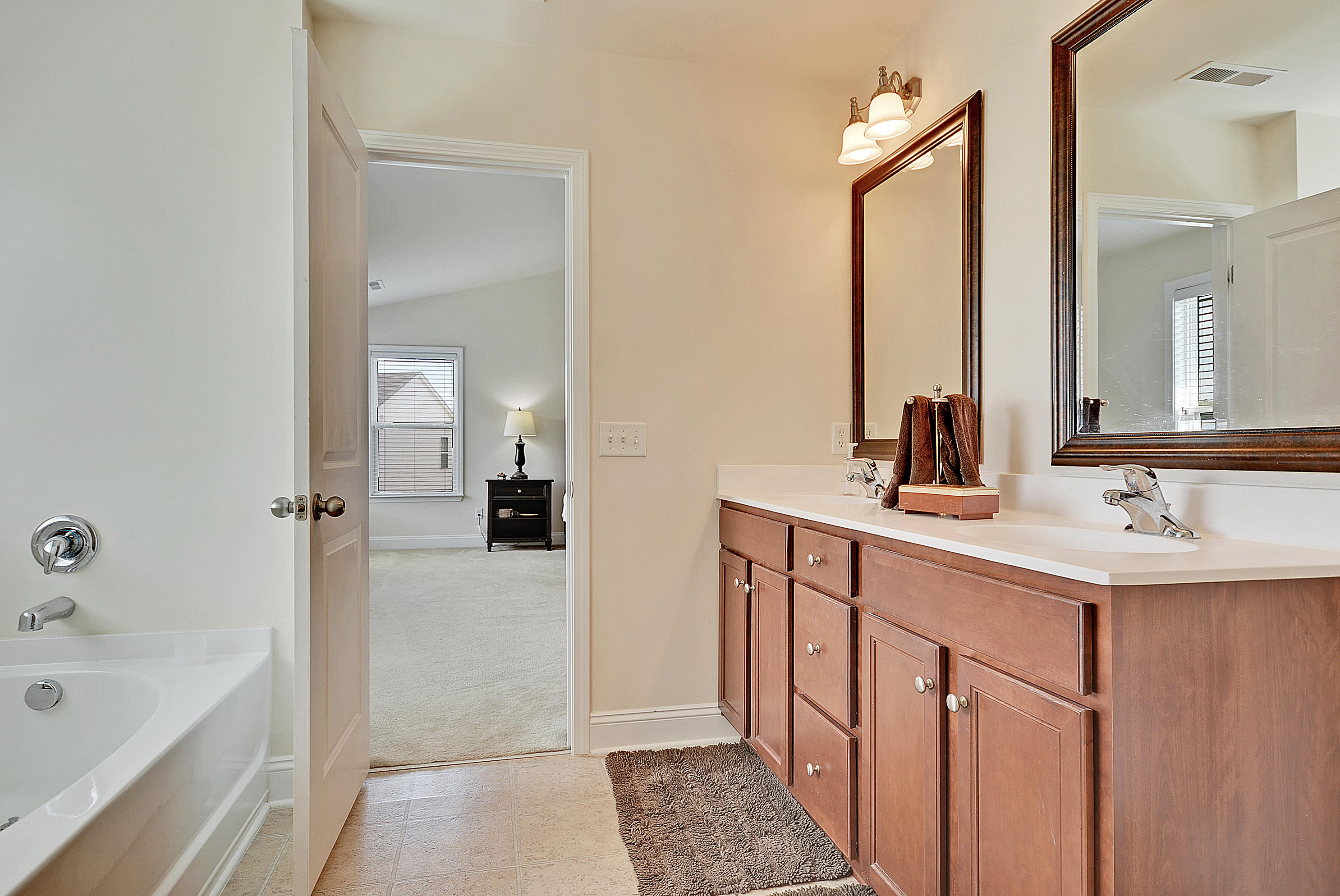 213 Decatur Drive Summerville, SC 29486 - Photo 31 of 40 DSC_0549_DSC_0556 copy