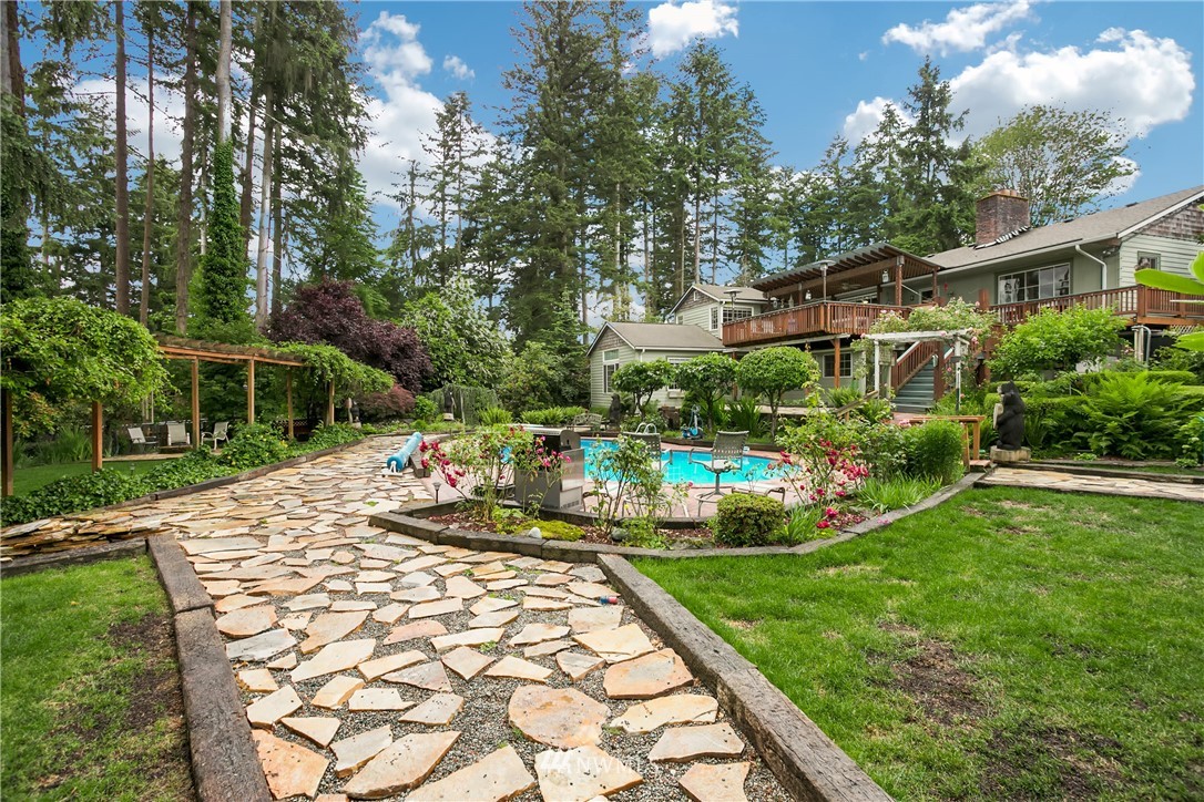19016 Ross Road Bothell, WA 98011 - Photo 2 of 25 Gallery Image 2
