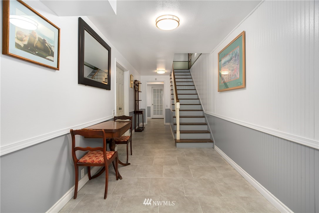 19016 Ross Road Bothell, WA 98011 - Photo 16 of 25 Gallery Image 16