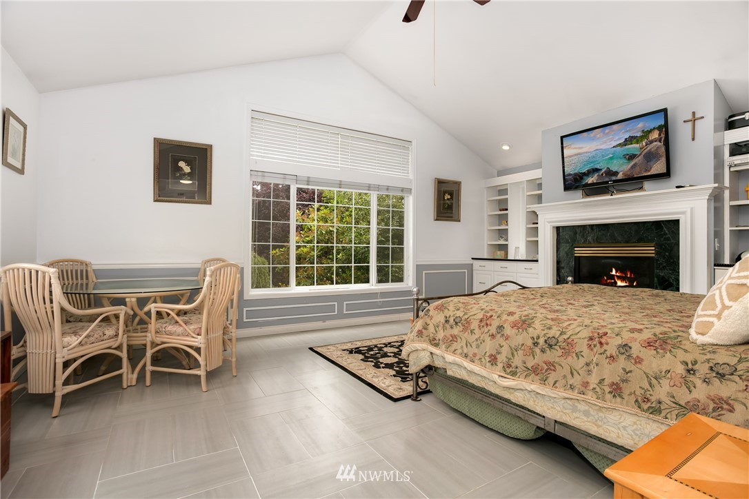 19016 Ross Road Bothell, WA 98011 - Photo 10 of 25 Gallery Image 10