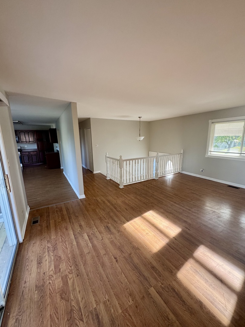 135 Oriole Road Matteson, IL 60443 - Photo 4 of 32 Gallery Image 4