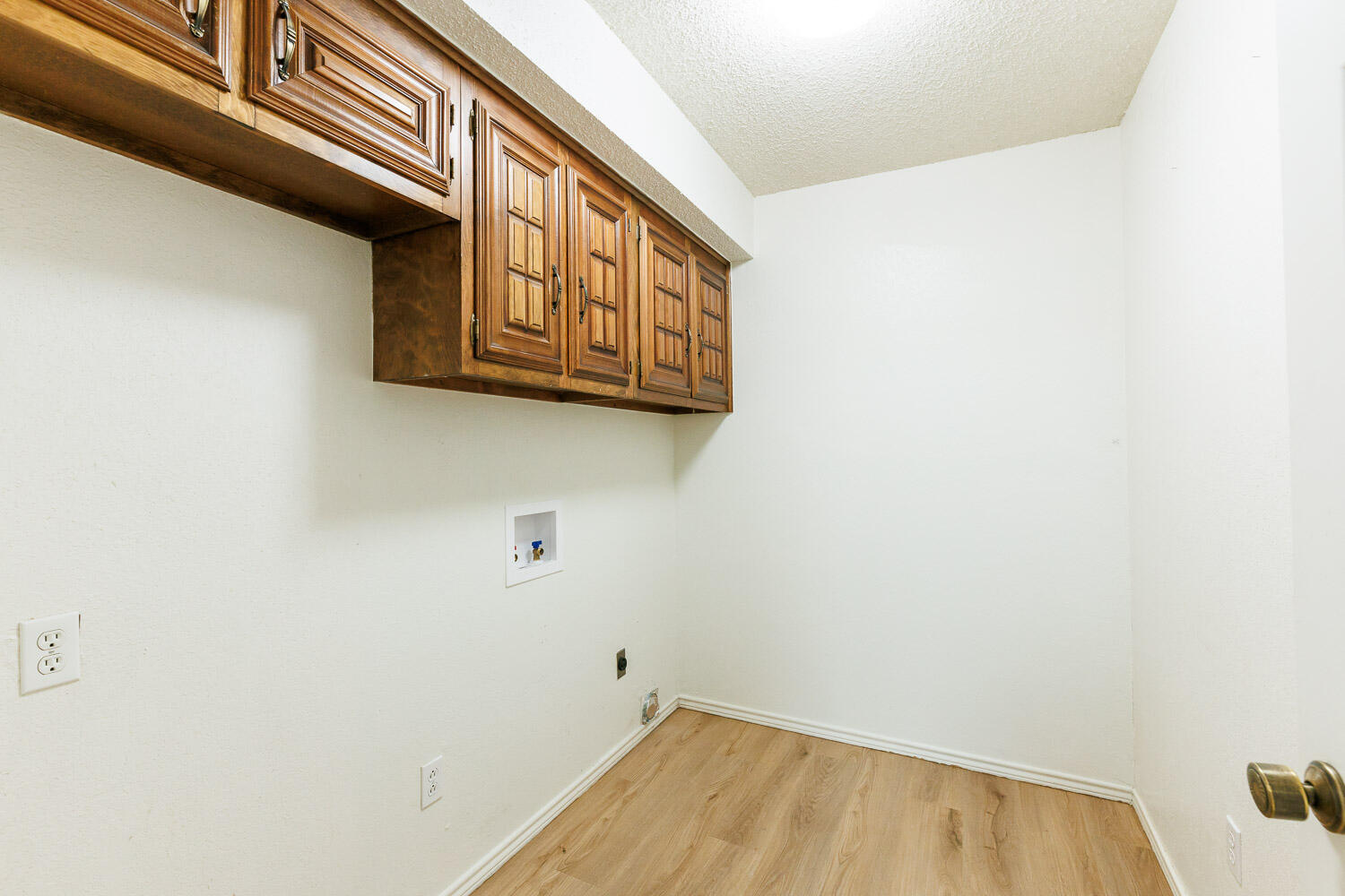 5717 72nd Street Lubbock, TX 79424 - Photo 45 of 54 Utility Room