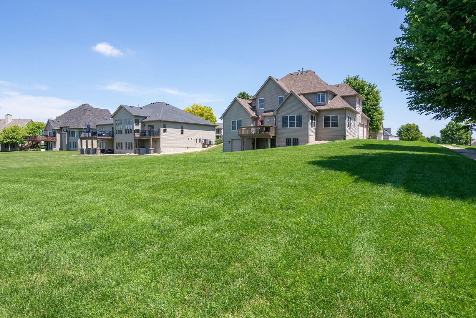 6404 Forest Road Davenport, IA 52807 - Photo 54 of 67 Gallery Image 54