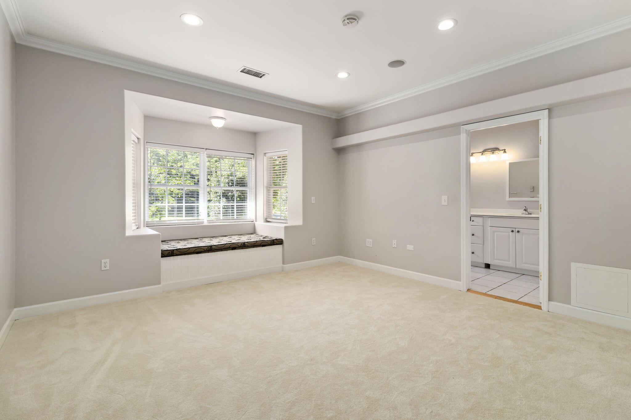 8802 Pine Ridge Road Ooltewah, TN 37363 - Photo 59 of 94 Large Fifth bedroom