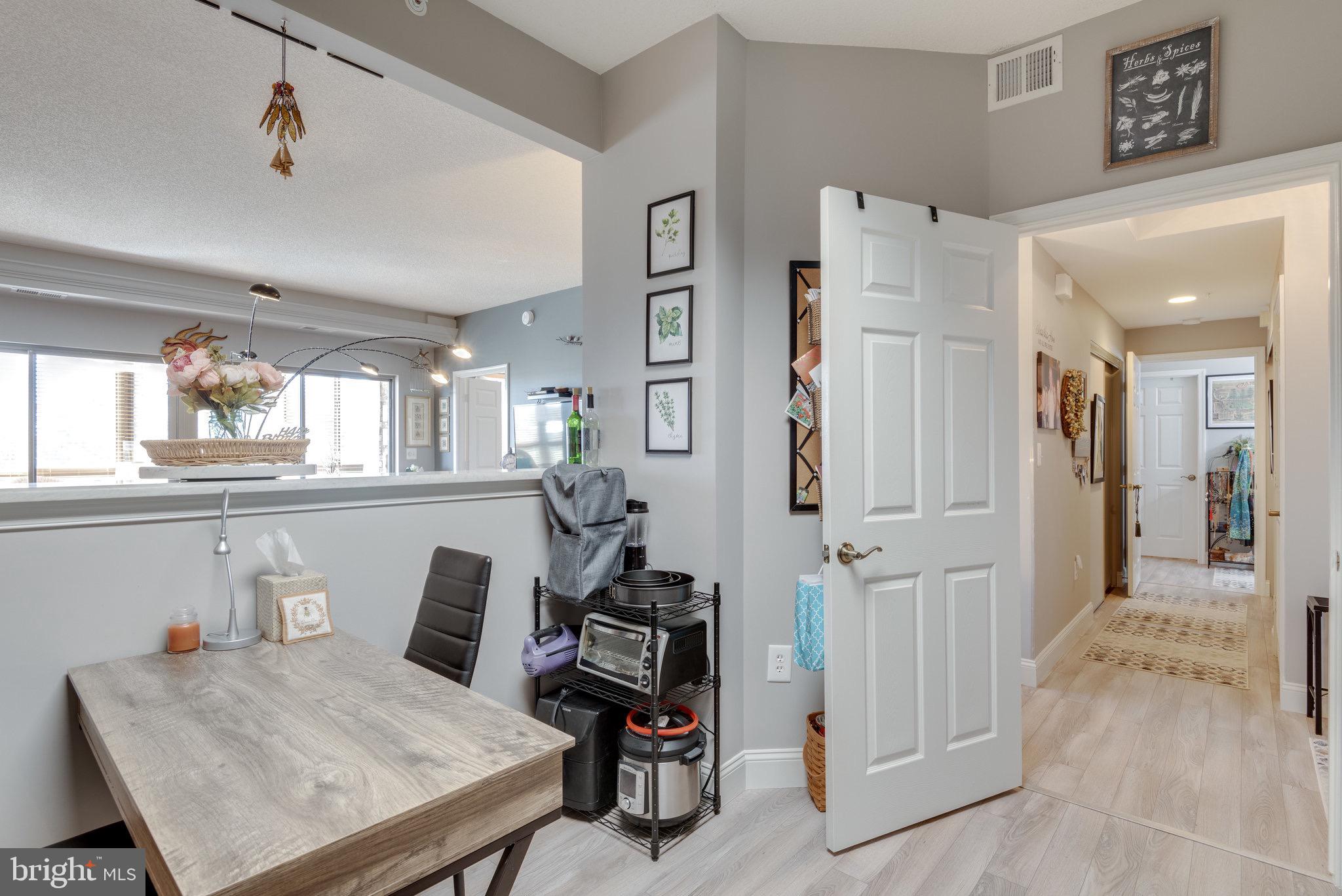 19375 Cypress Ridge Terrace, Unit 719 Leesburg, VA 20176 - Photo 19 of 48