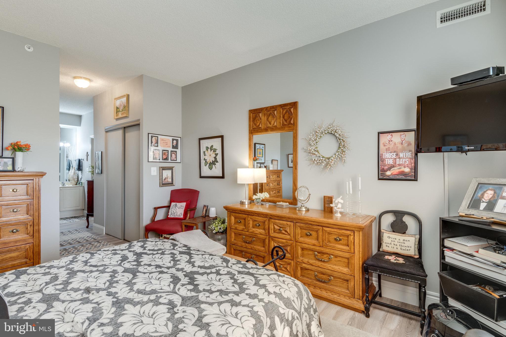 19375 Cypress Ridge Terrace, Unit 719 Leesburg, VA 20176 - Photo 22 of 48