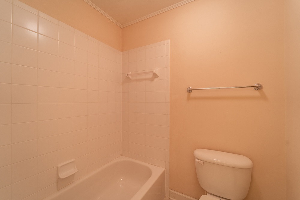 7202 Summit Waters Lane Raleigh, NC 27613 - Photo 26 of 30 Bathroom 2