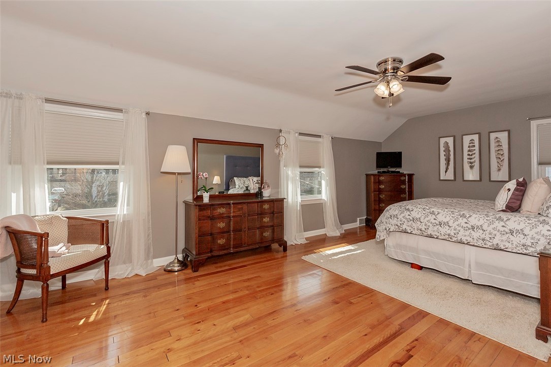 5147 Mayview Road Cleveland, OH 44124 - Photo 15 of 33