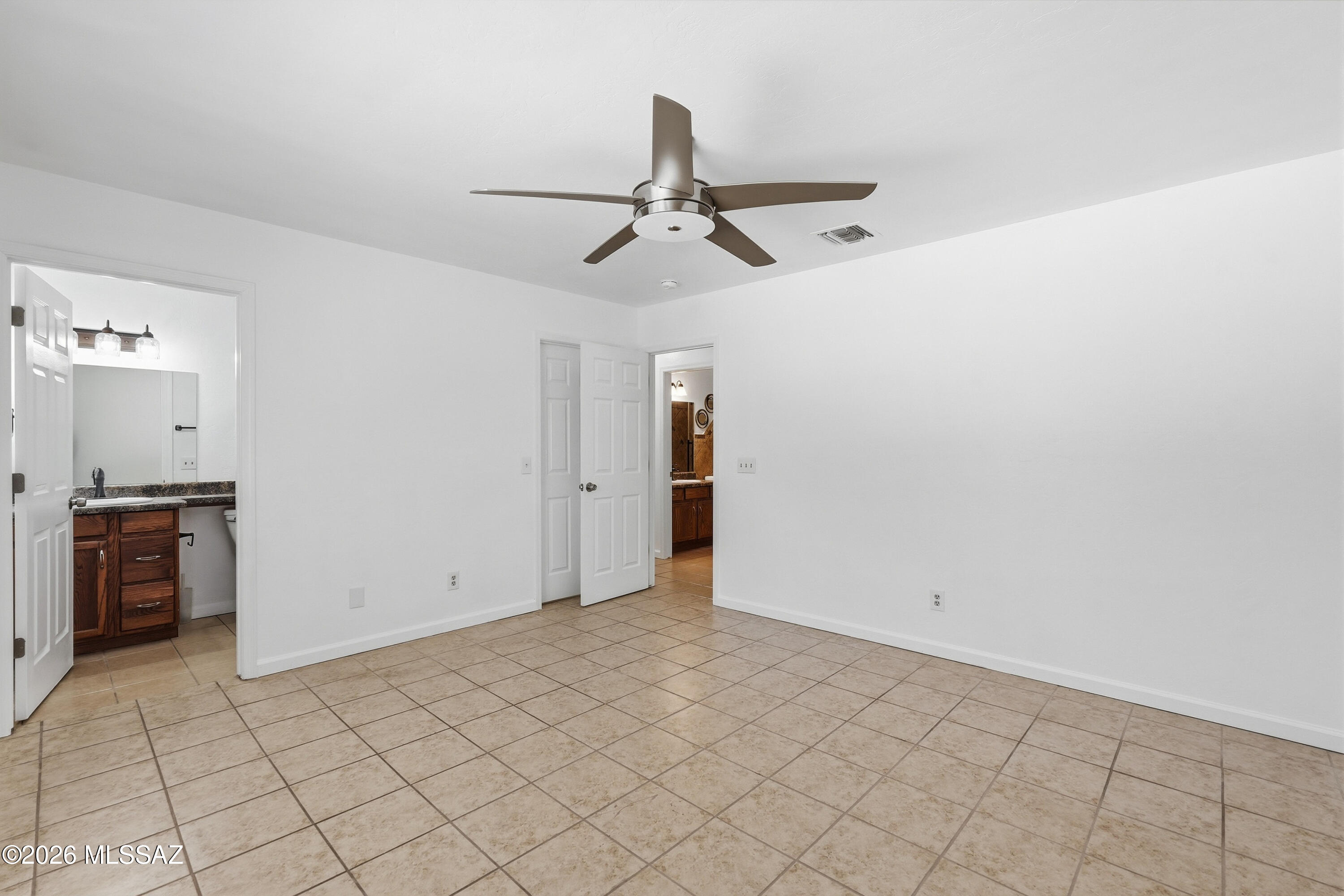983 Matas Court Rio Rico, AZ 85648 - Photo 17 of 47 028_ListerPros