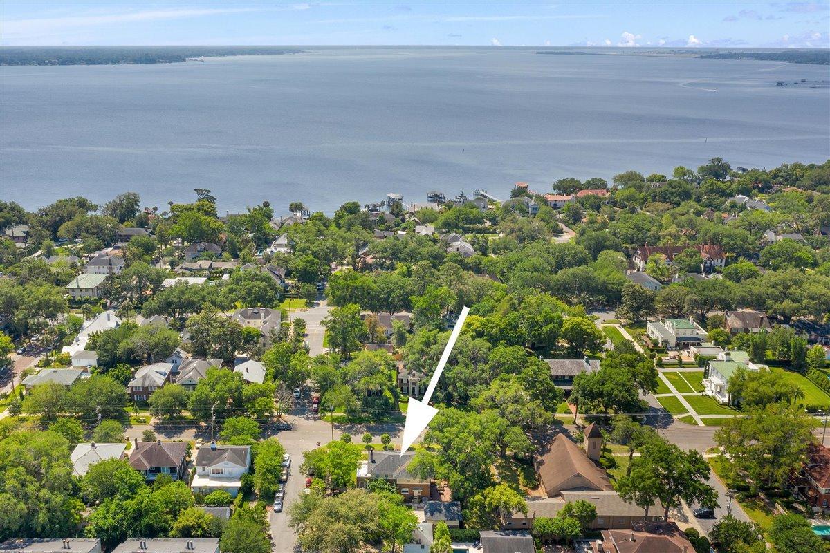 03-Aerial to River