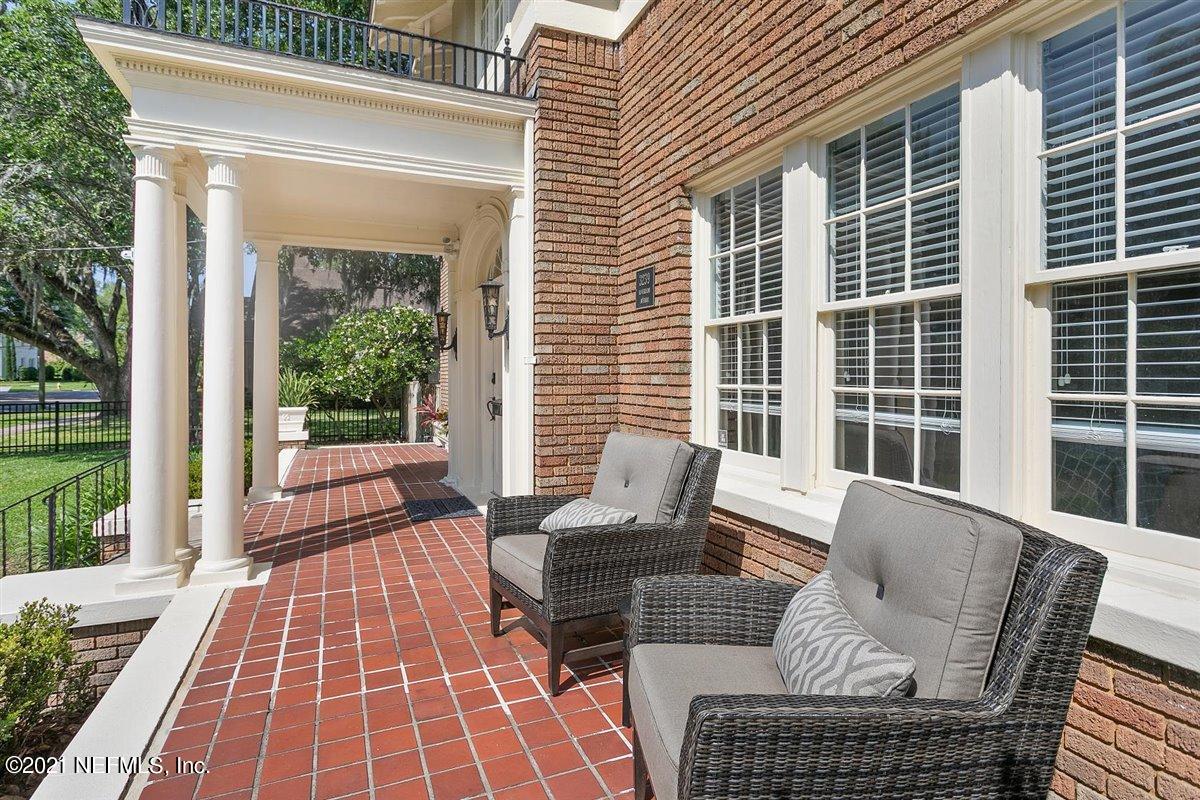 3239 Riverside Avenue Jacksonville, FL 32205 - Photo 8 of 49 08-Front Porch