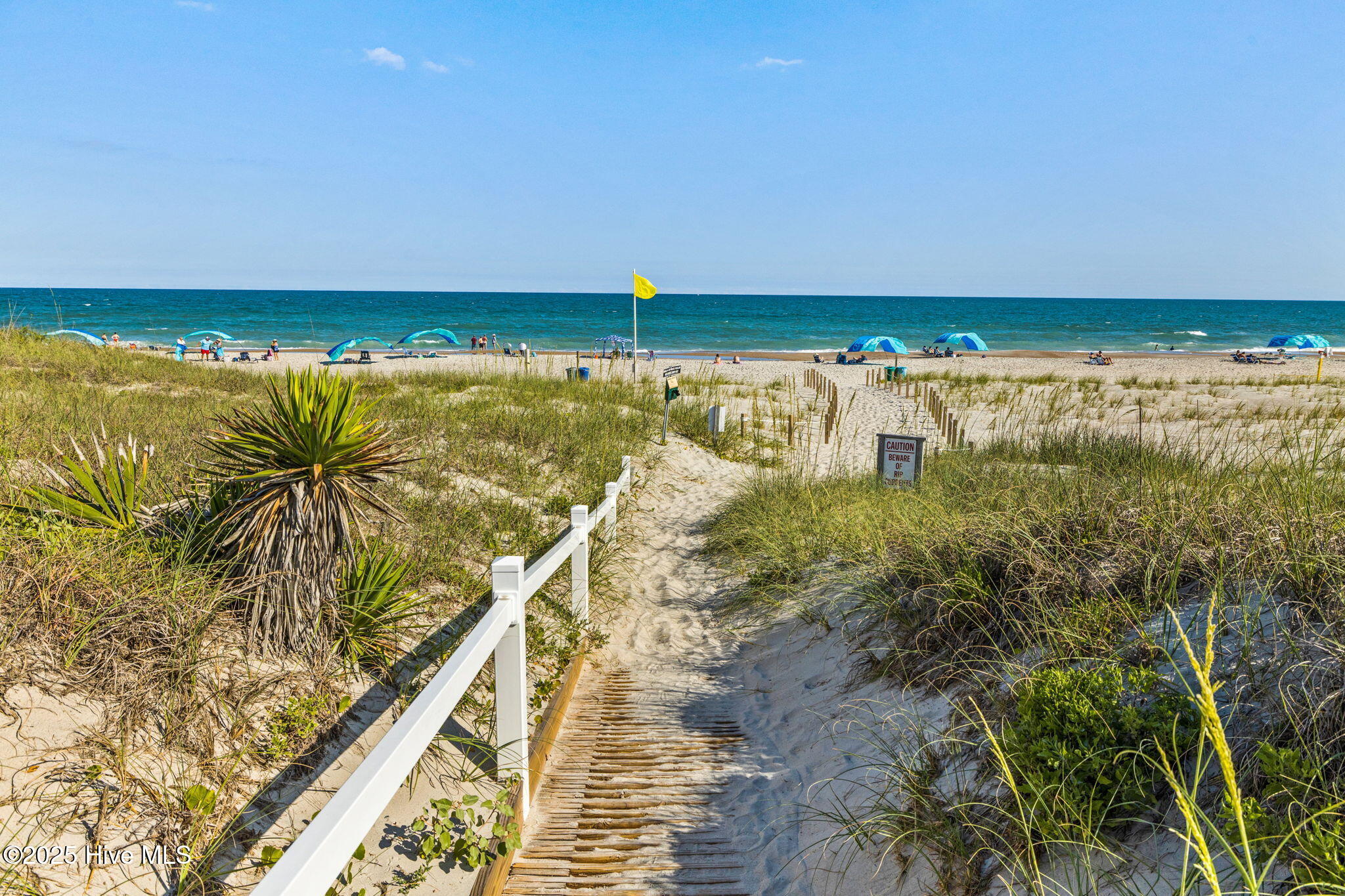 213 Sandfiddler East Emerald Isle, NC 28594 - Photo 40 of 44 18-web-or-mls-Lands End4