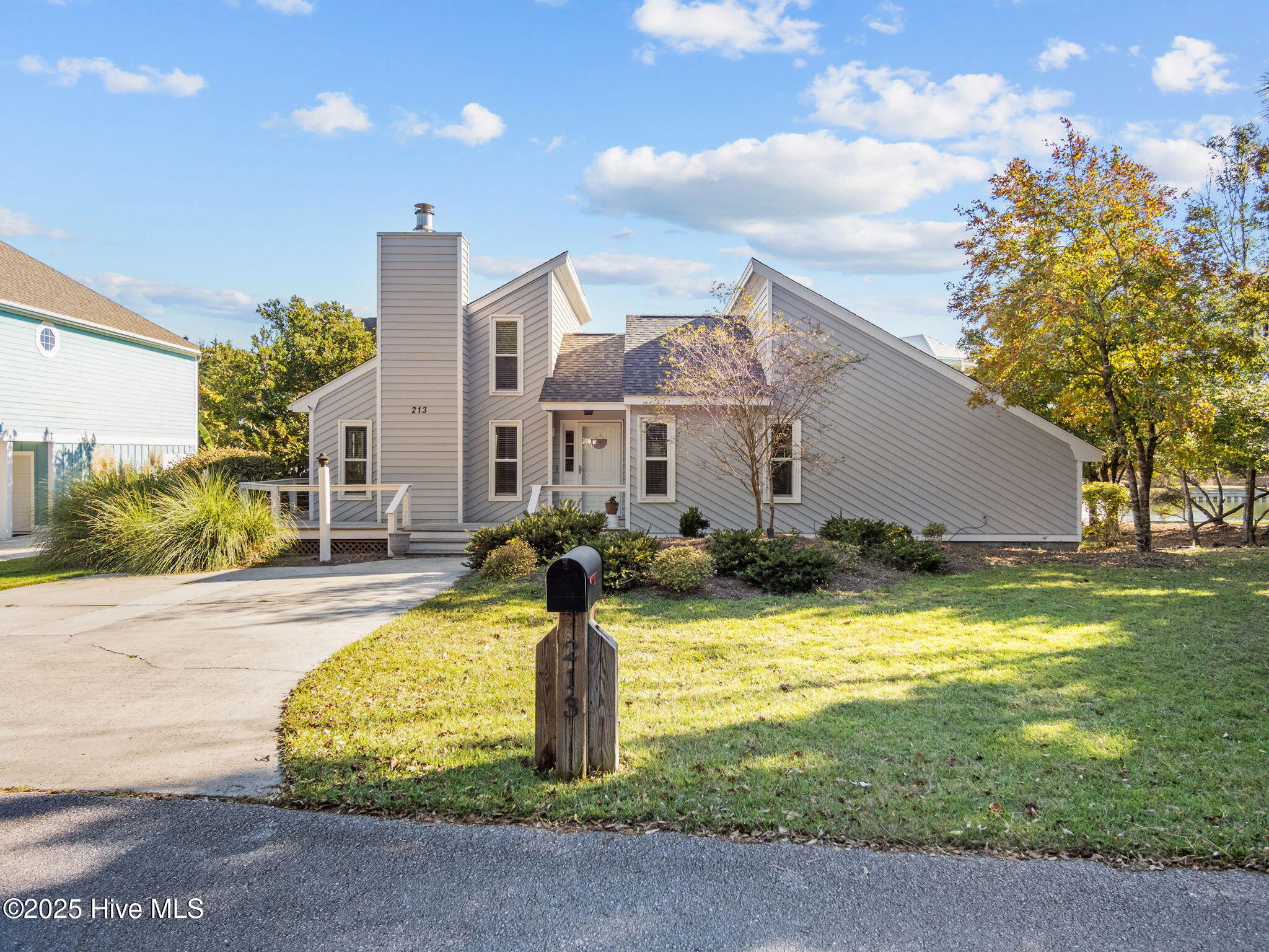 213 Sandfiddler East Emerald Isle, NC 28594 - Photo 7 of 44 1-web-or-mls-PA227369 - Copy