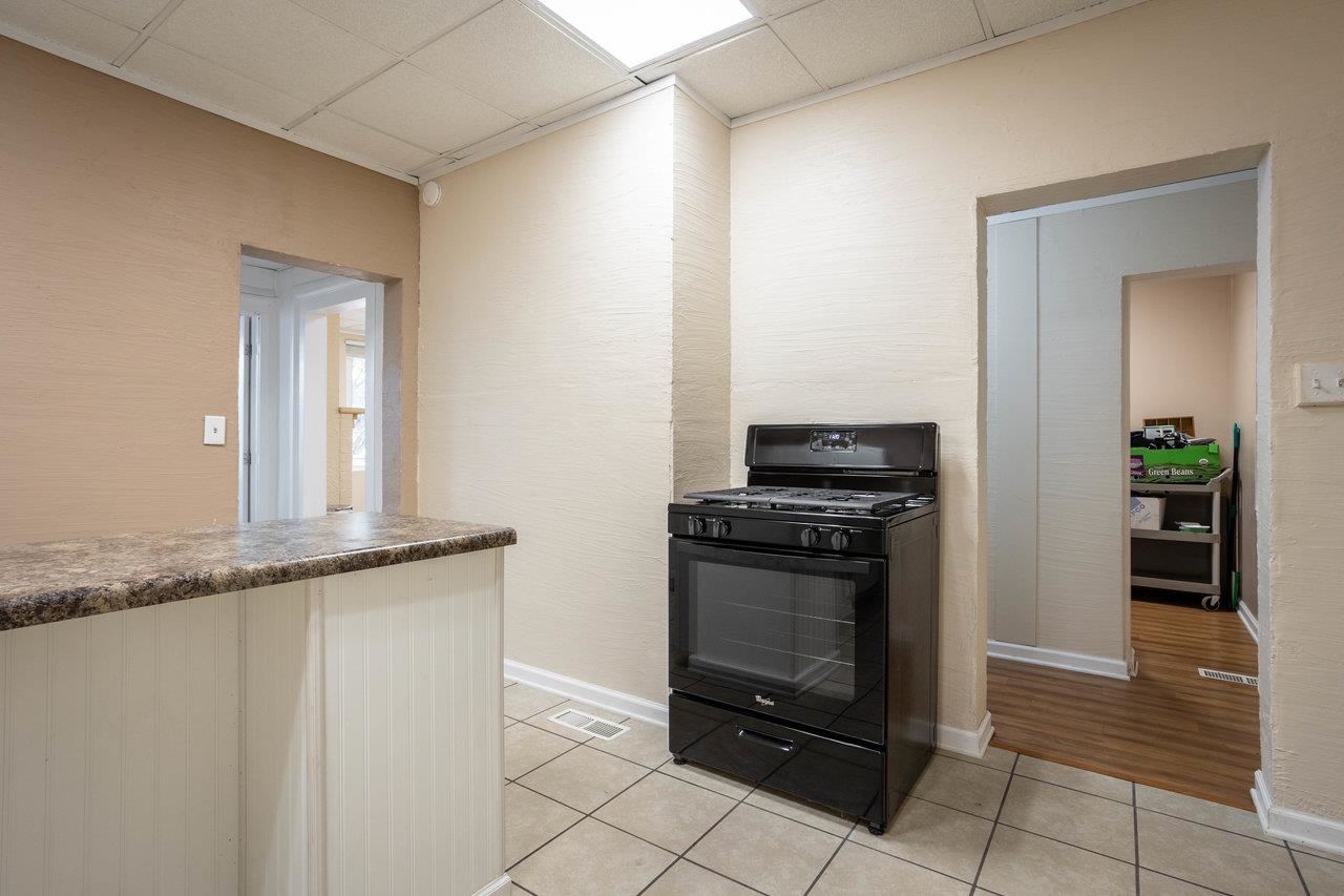 2408 Cedar Street Staunton, VA 24401 - Photo 12 of 54