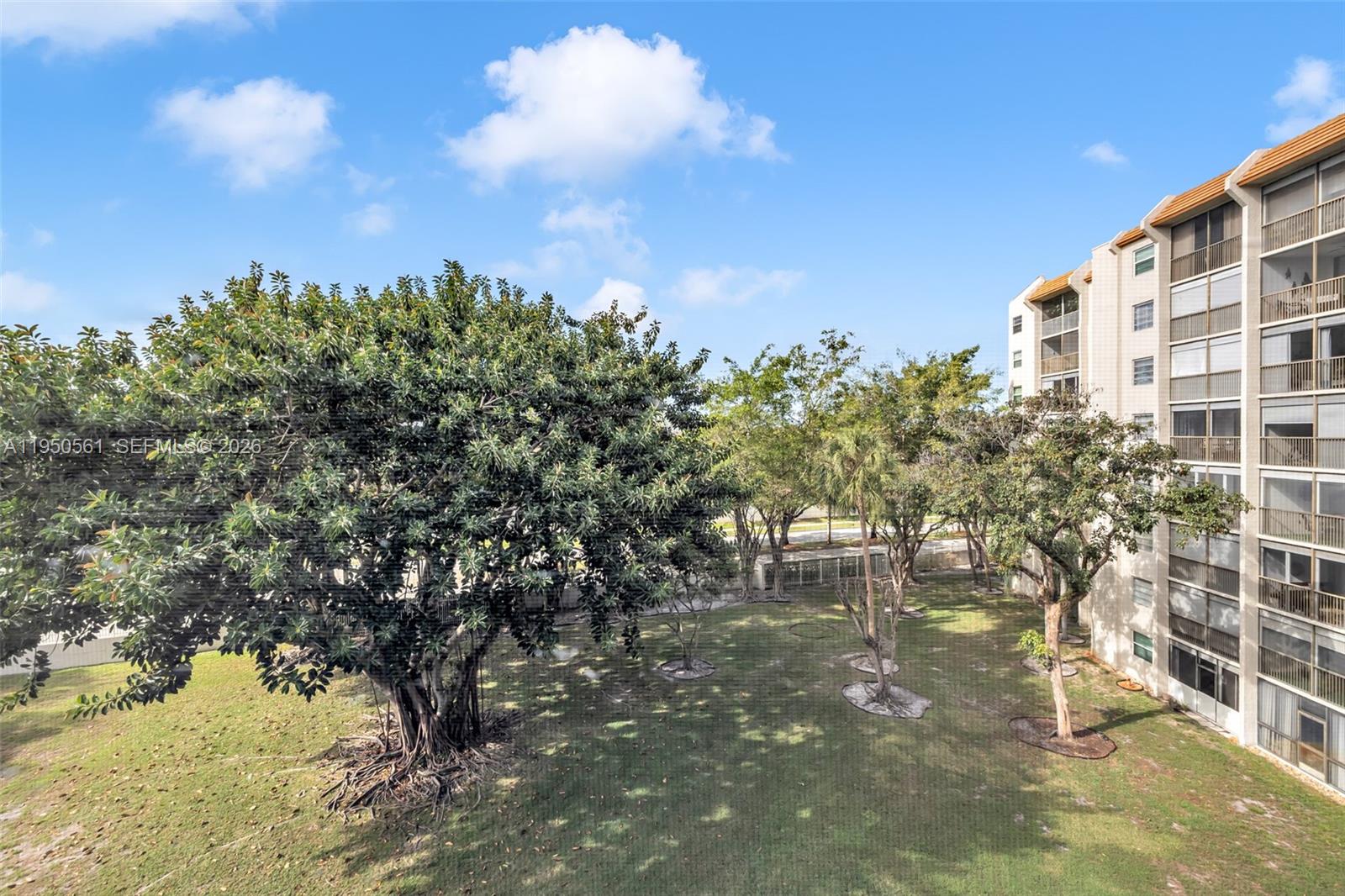 3910 Inverrary Boulevard, Unit 503B Lauderhill, FL 33319 - Photo 33 of 37