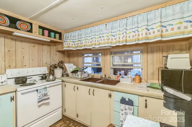 $319,000 | 1645 Rolling Hills Road, Ridgeway, SC 29130