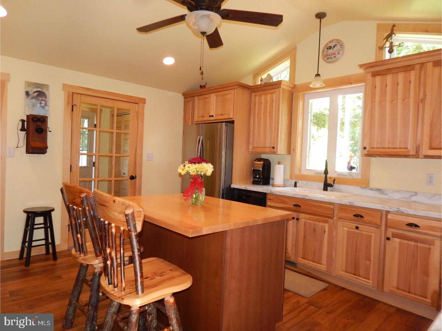 2293 Valley View Road Narvon, PA 17555 - Photo 6 of 25 Gallery Image 6