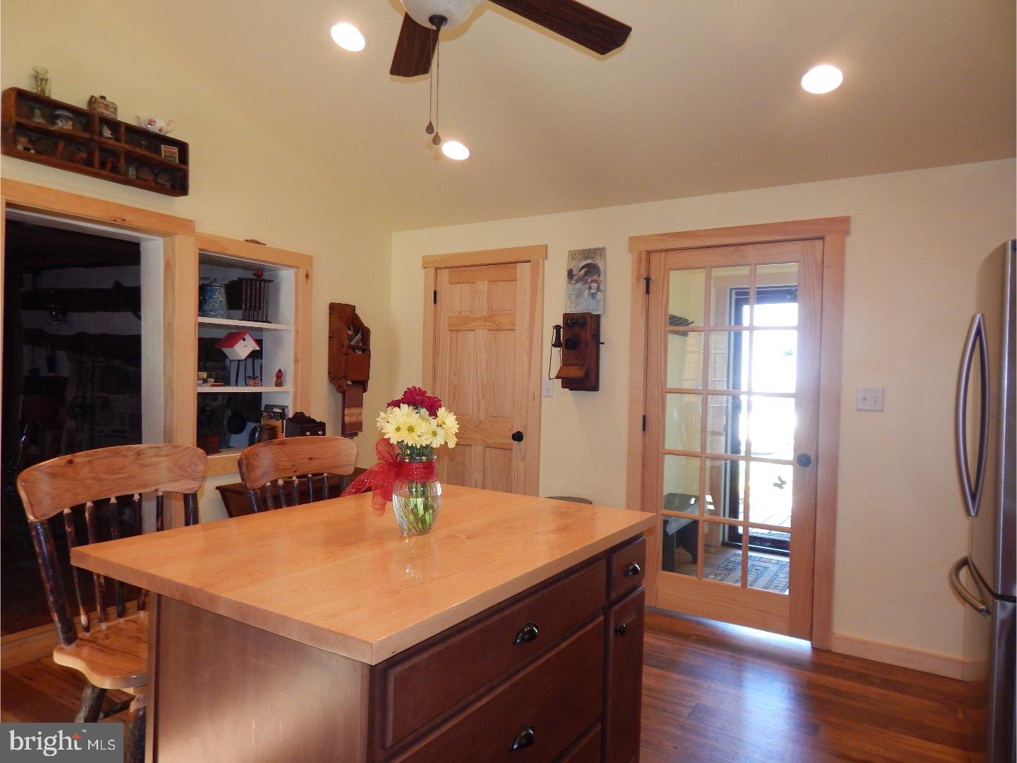 2293 Valley View Road Narvon, PA 17555 - Photo 7 of 25 Gallery Image 7