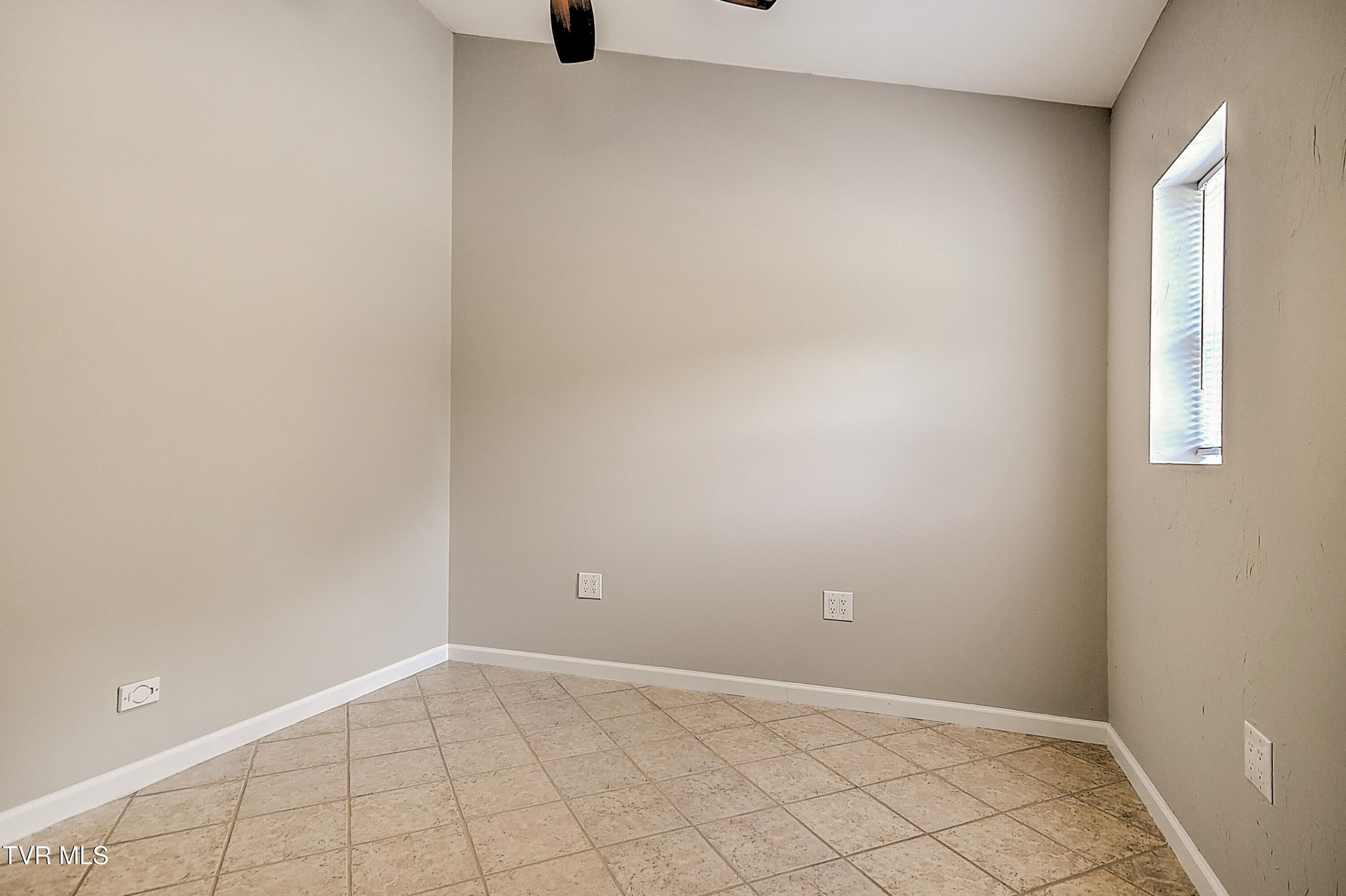 4125 Pine Orchard Road Butler, TN 37640 - Photo 46 of 86 4125 Pine Orchard LC-18
