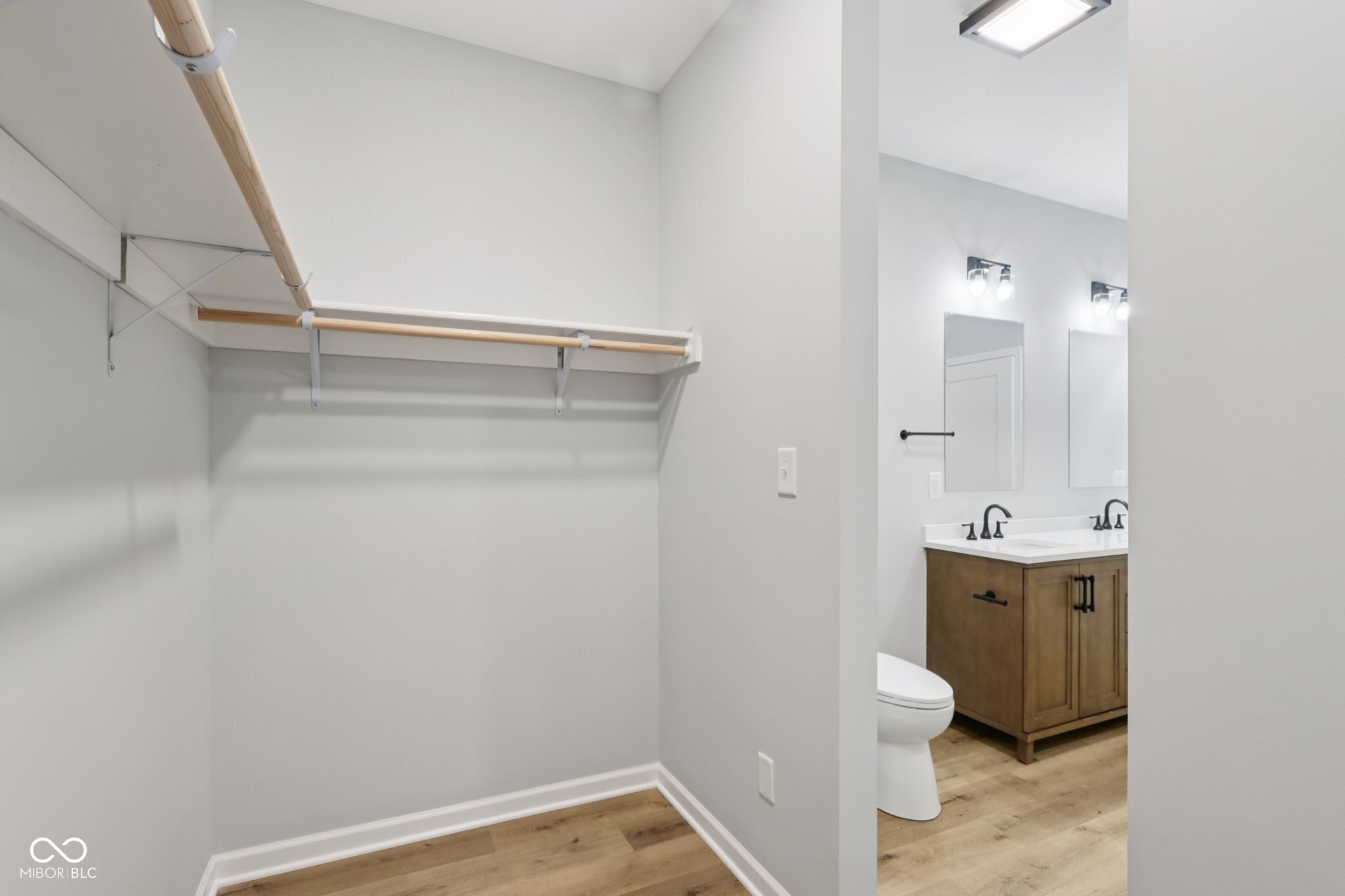 8355 Fieldfare Way Indianapolis, IN 46237 - Photo 23 of 36