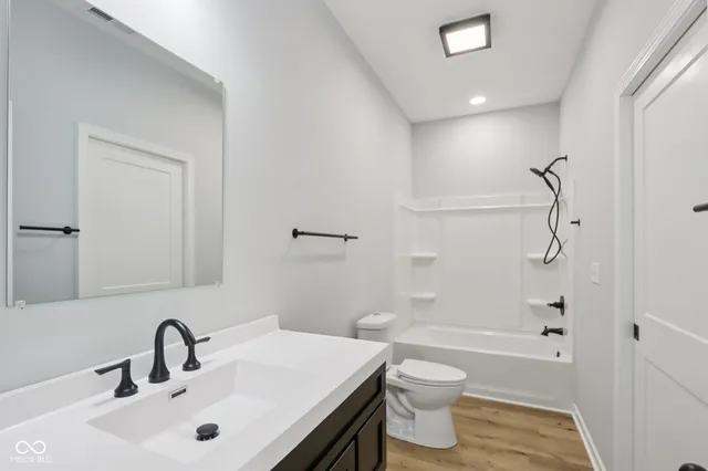 $2,500 | 8355 Fieldfare Way, Indianapolis, IN 46237