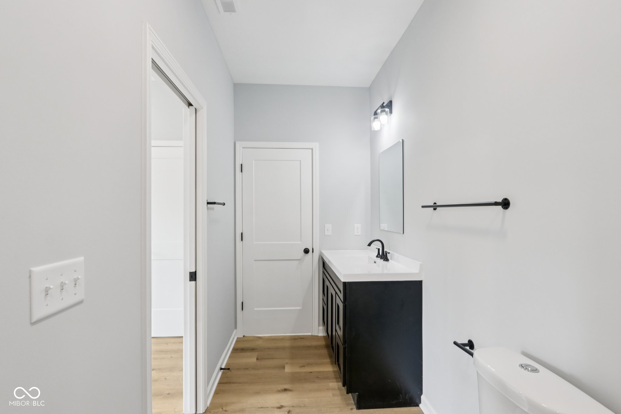 8355 Fieldfare Way Indianapolis, IN 46237 - Photo 28 of 36