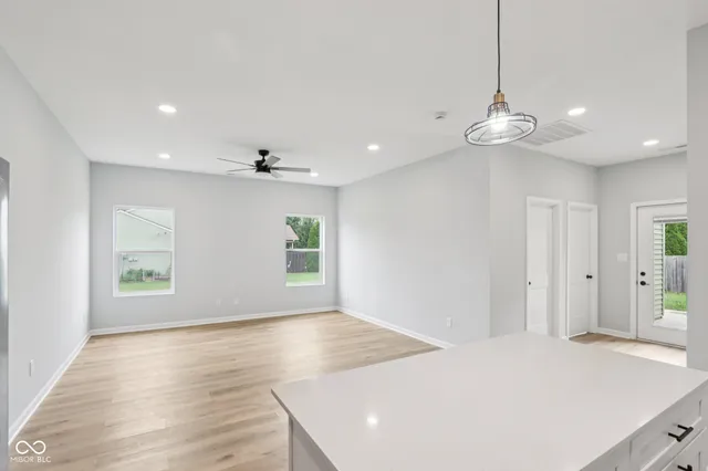 $2,500 | 8355 Fieldfare Way, Indianapolis, IN 46237