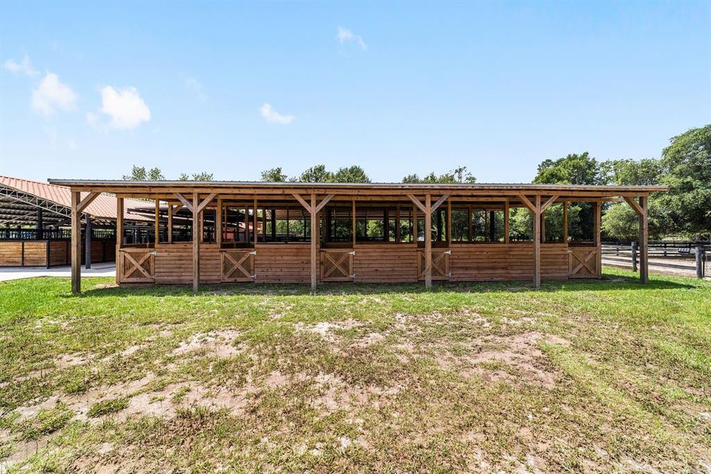 16392 Northeast Jacksonville Road Citra, FL 32113 - Photo 20 of 44 a house view with a garden space