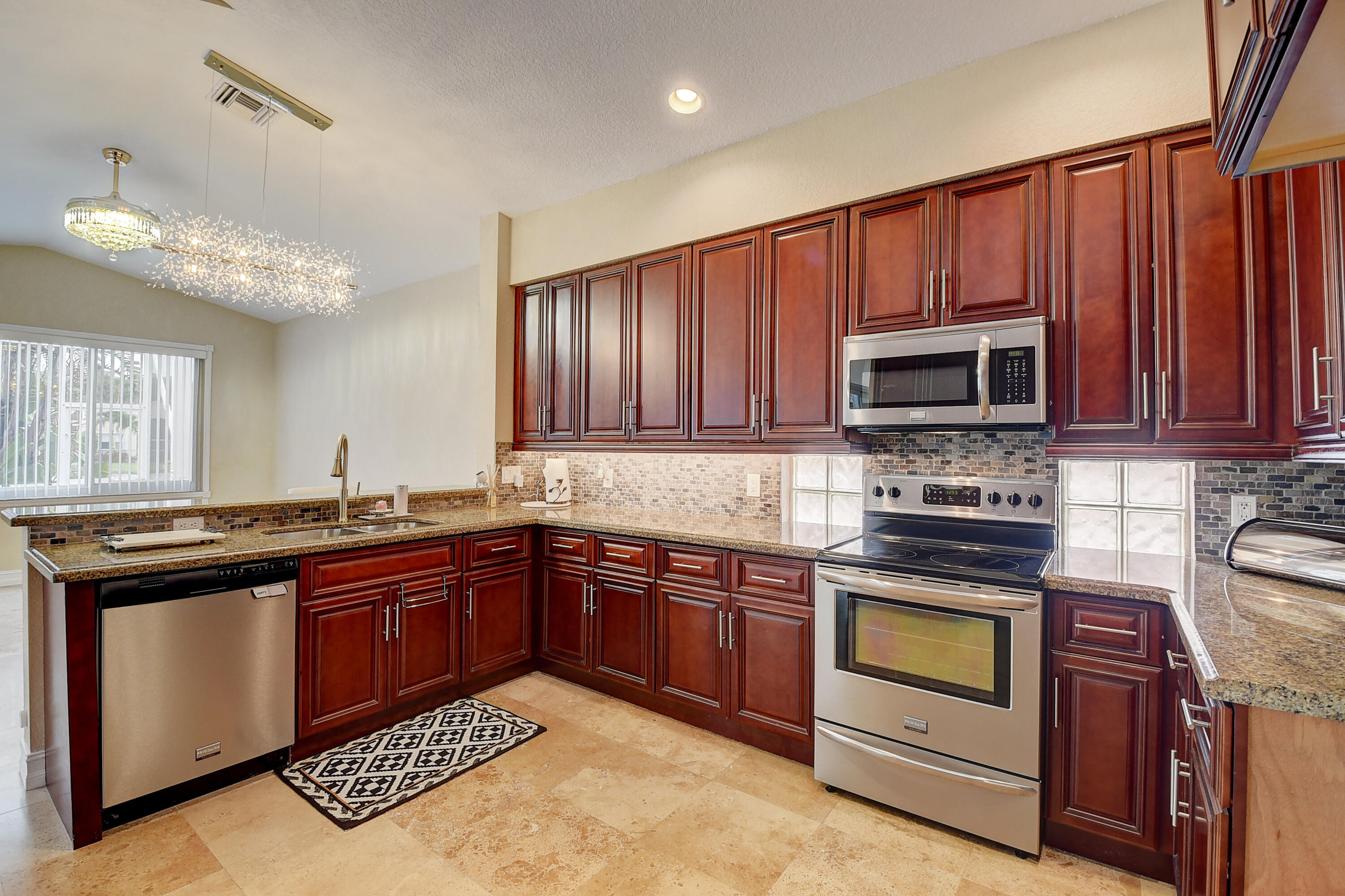 11182 Sea Grass Circle Boca Raton, FL 33498 - Photo 10 of 37 15_2 (15)