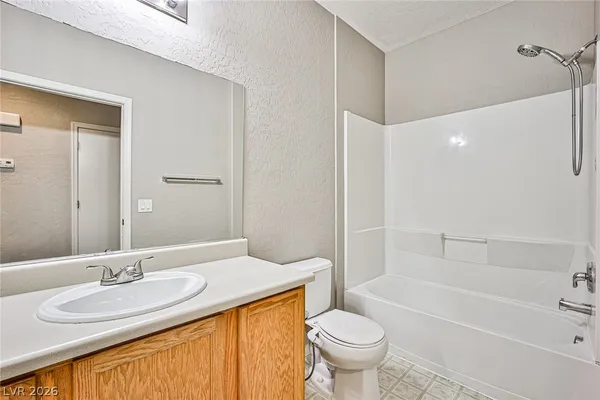 $1,690 | 6625 Abruzzi Drive, Unit 204, North Las Vegas, NV 89084