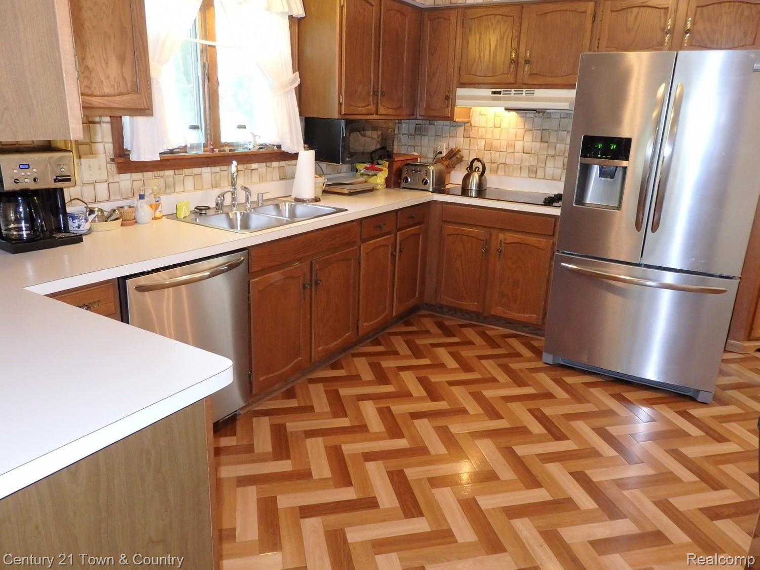 242 Poco Court Rochester, MI 48307 - Photo 24 of 45 All kitchen appliances included