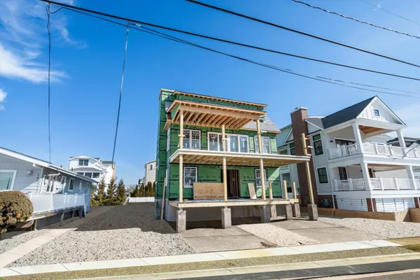 $4,945,000 | 179 32nd Street, Avalon, NJ 08202