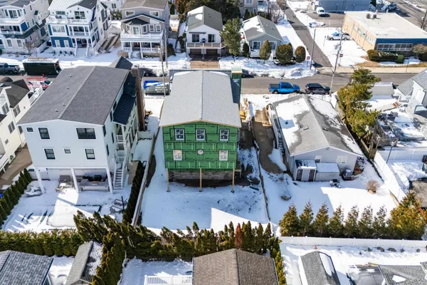 $4,945,000 | 179 32nd Street, Avalon, NJ 08202