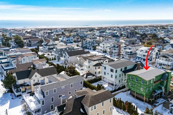 $4,945,000 | 179 32nd Street, Avalon, NJ 08202