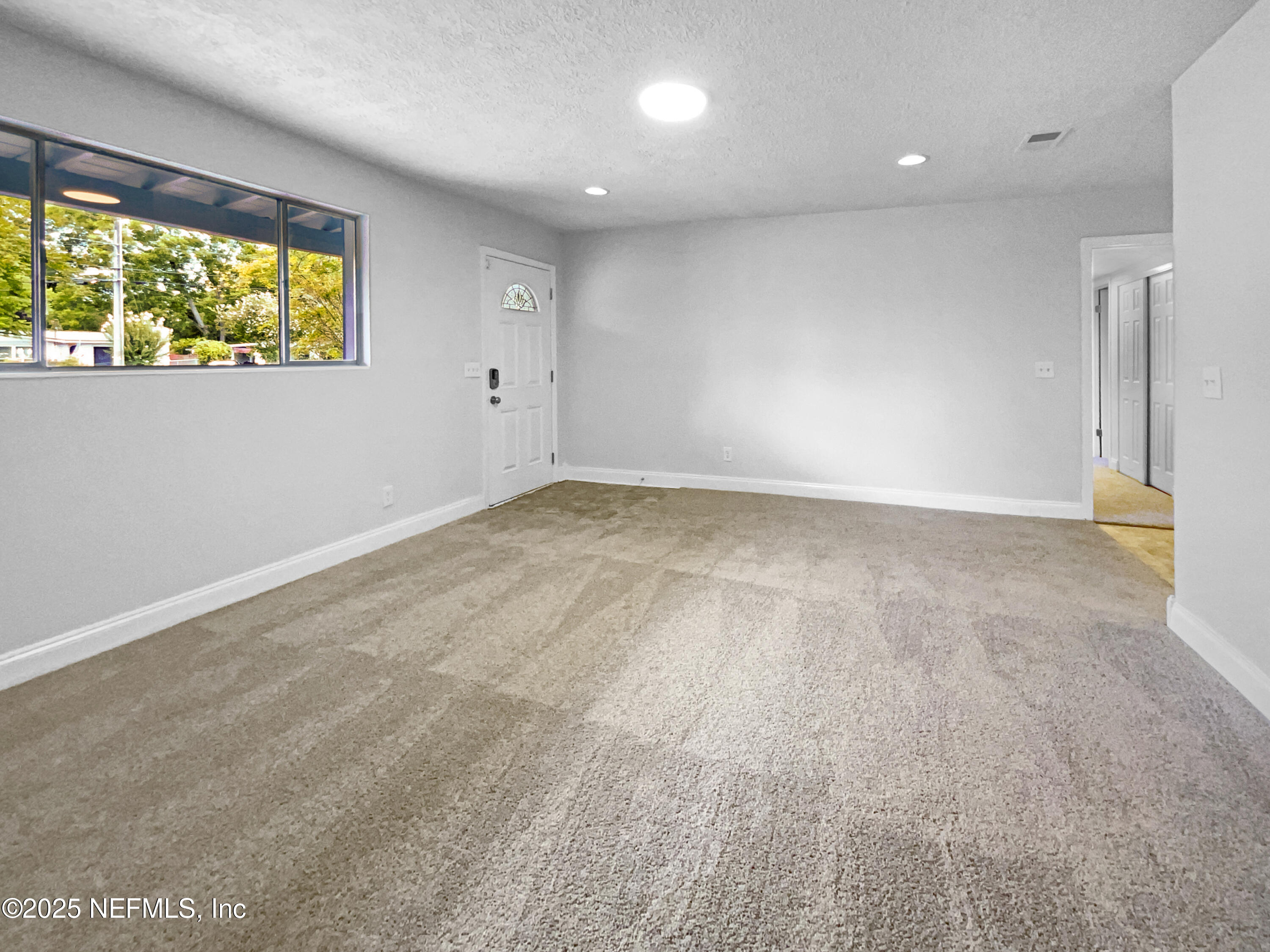 9408 Little John Road Jacksonville, FL 32208 - Photo 3 of 22 listing_2