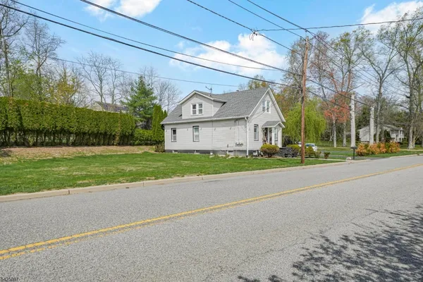 $2,000 | 167 Sicomac Road, North Haledon, NJ 07508