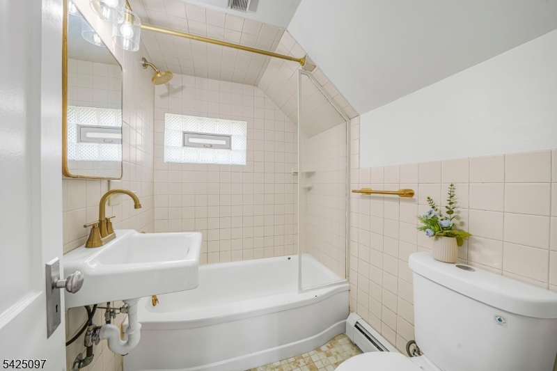 167 Sicomac Road North Haledon, NJ 07508 - Photo 7 of 13