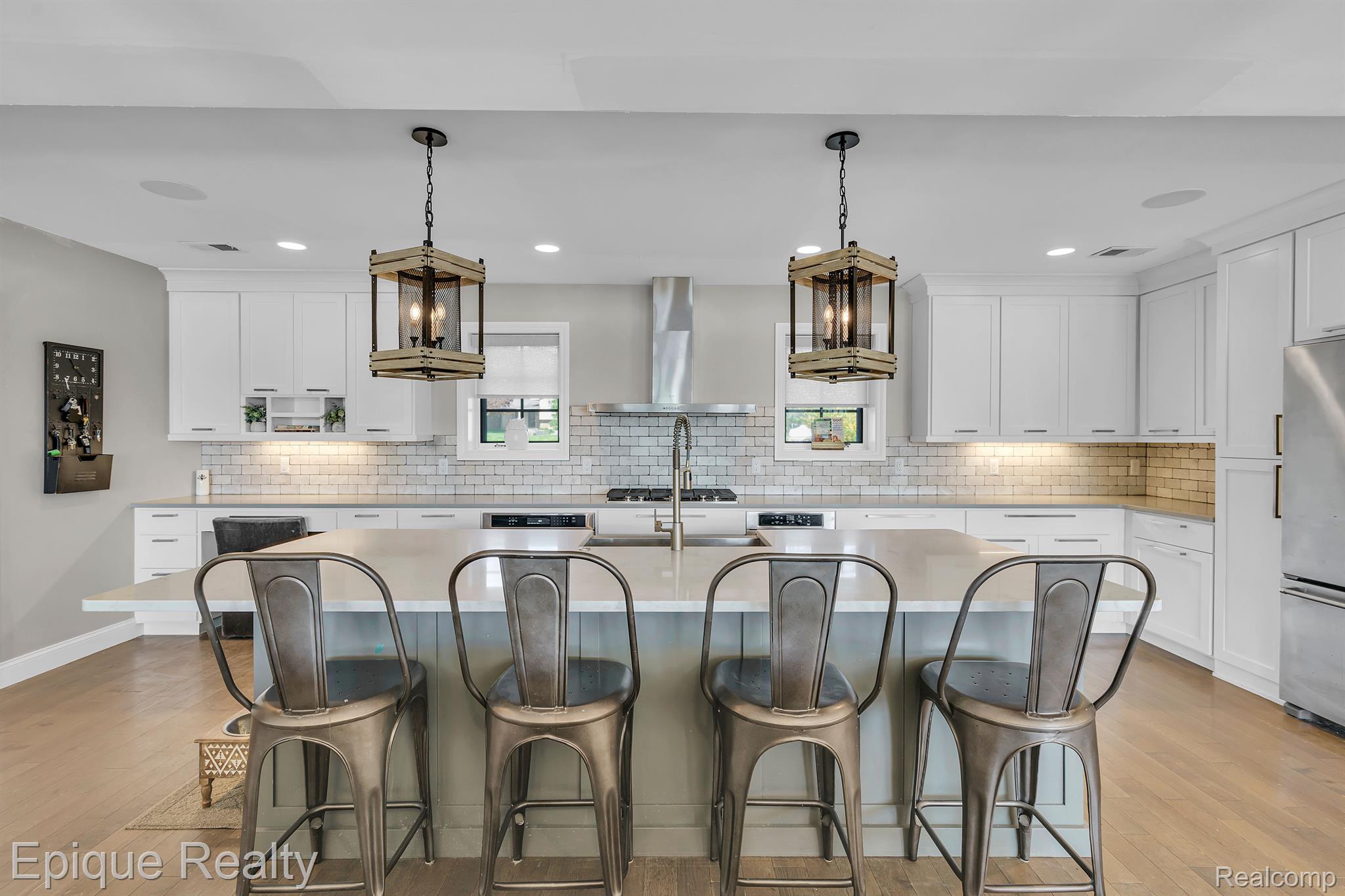 965 Pine Tree Road West Lake Orion, MI 48362 - Photo 9 of 23 Gallery Image 9