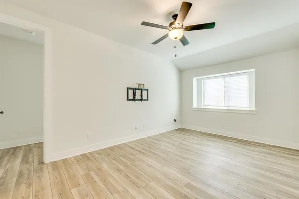 $365,000 | 122 Biscayne Bay Bend, Kyle, TX 78640