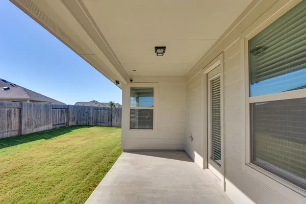 $365,000 | 122 Biscayne Bay Bend, Kyle, TX 78640