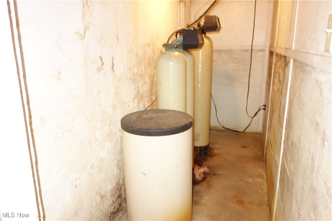 6265-6269 Manchester Road Clinton, OH 44216 - Photo 28 of 32 Softener System "As Is"